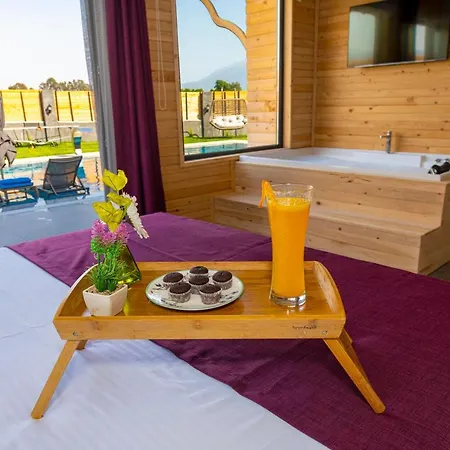 Cedrus Excellence - Fethiye'de Jakuzili Muhafazakar Apartamento