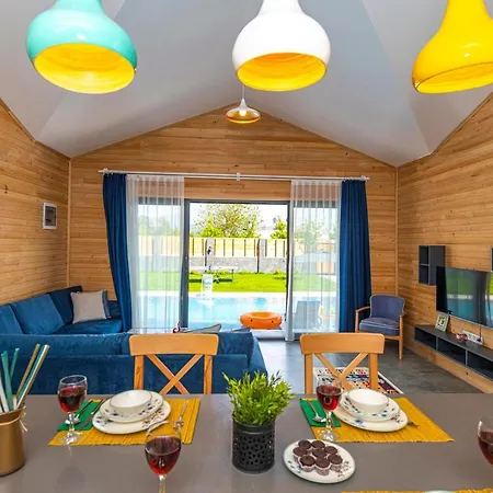 Cedrus Excellence - Fethiye'de Jakuzili Muhafazakar Apartman